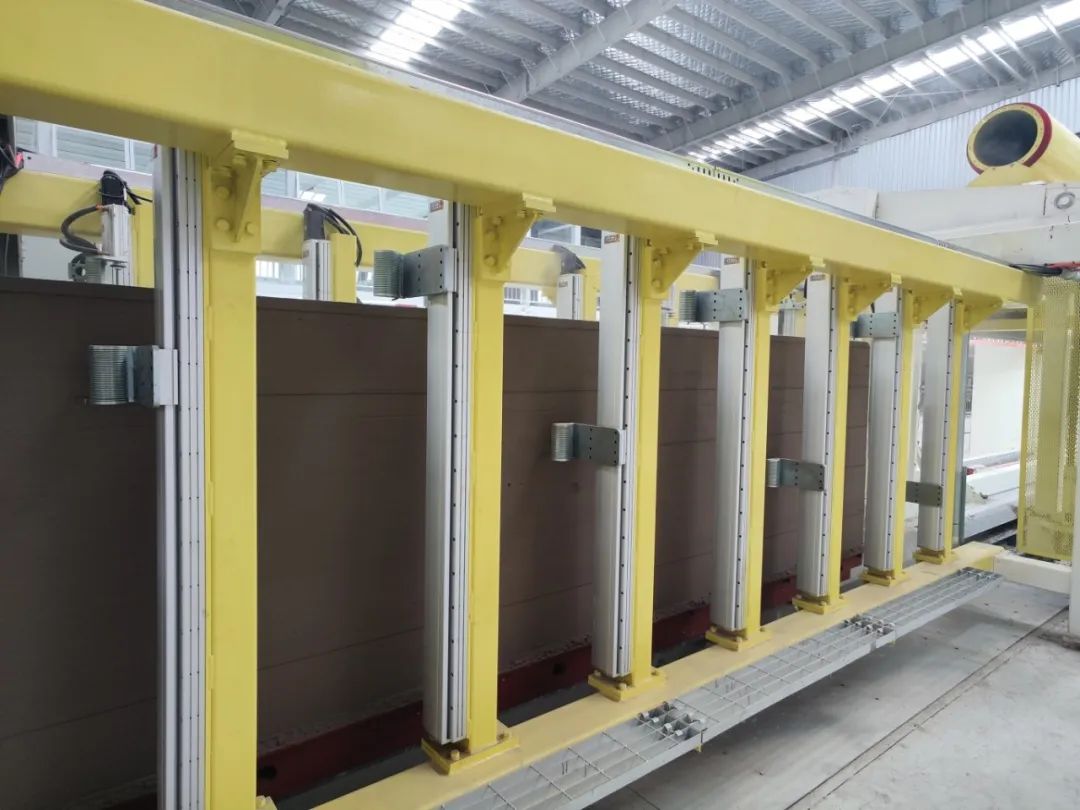 踐行“綠色責(zé)任”，共創(chuàng)生態(tài)工廠 | 東岳機(jī)械熱烈祝賀江西魯麗木業(yè)項(xiàng)目順利投產(chǎn)